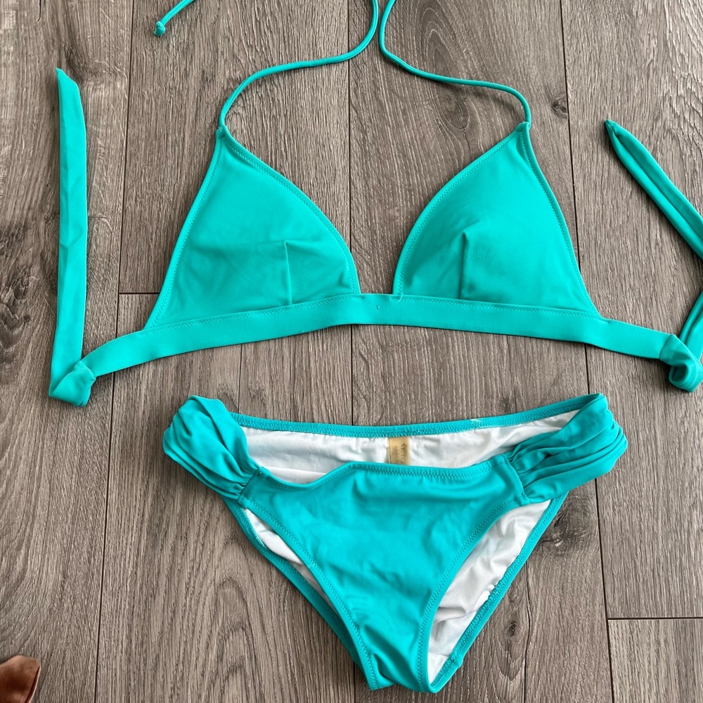Victoria’s Secret bikini (please see description for sizing)